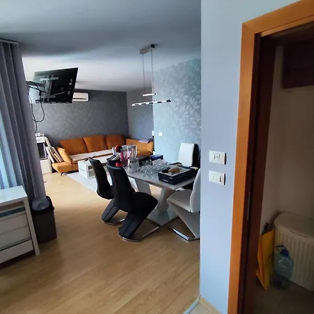 Апартаменты в комплекс райска градина *