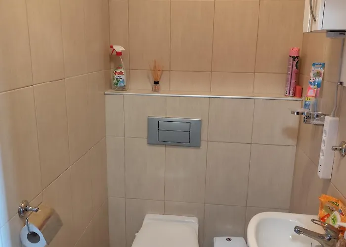 в комплекс райска градина Apartman *